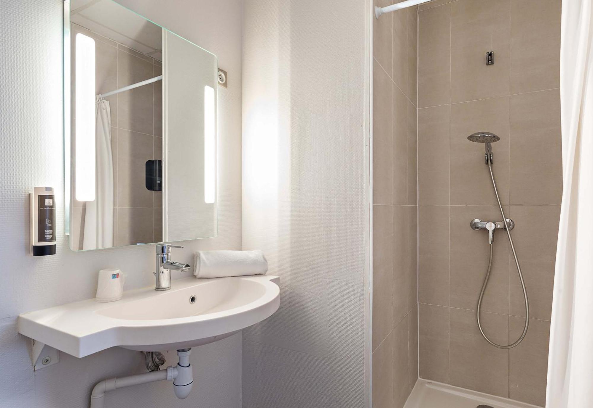 B&B Hotel Rouen Saint-Étienne-du-Rouvray מראה חיצוני תמונה